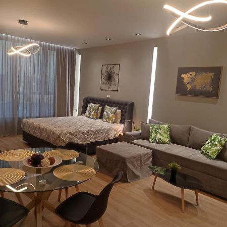 Amazing Apartments @ Monastiraki Subway Station Ateny Zewnętrze zdjęcie