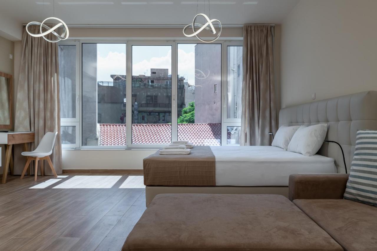 Amazing Apartments @ Monastiraki Subway Station Ateny Zewnętrze zdjęcie